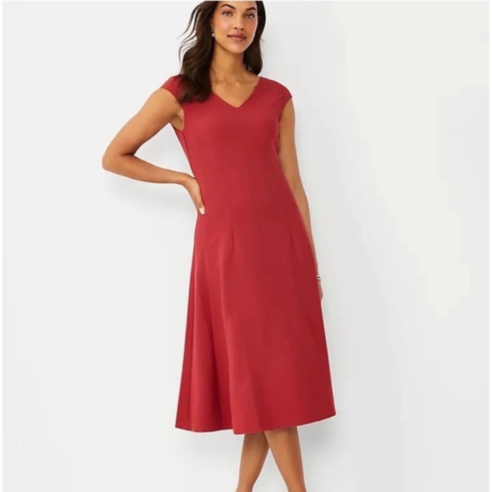 Ann Taylor Petite Red Cap Sleeve V-Neck Fit and Flare Dress size 0